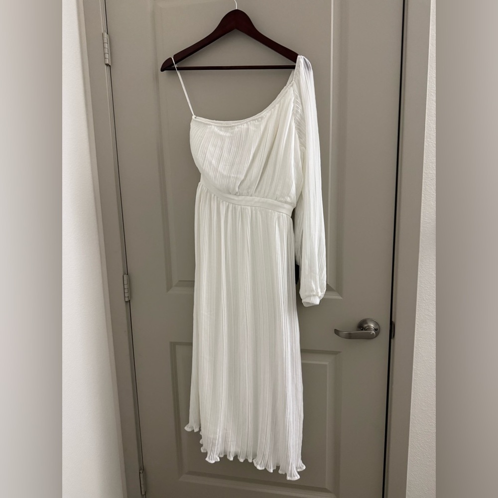 NWT Lulu's White Always Loving You Pleated One Shoulder Midi Dress S